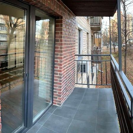 Apartamento Уютная Квартира Возле Метро 23 Августа Jarkov Exterior foto