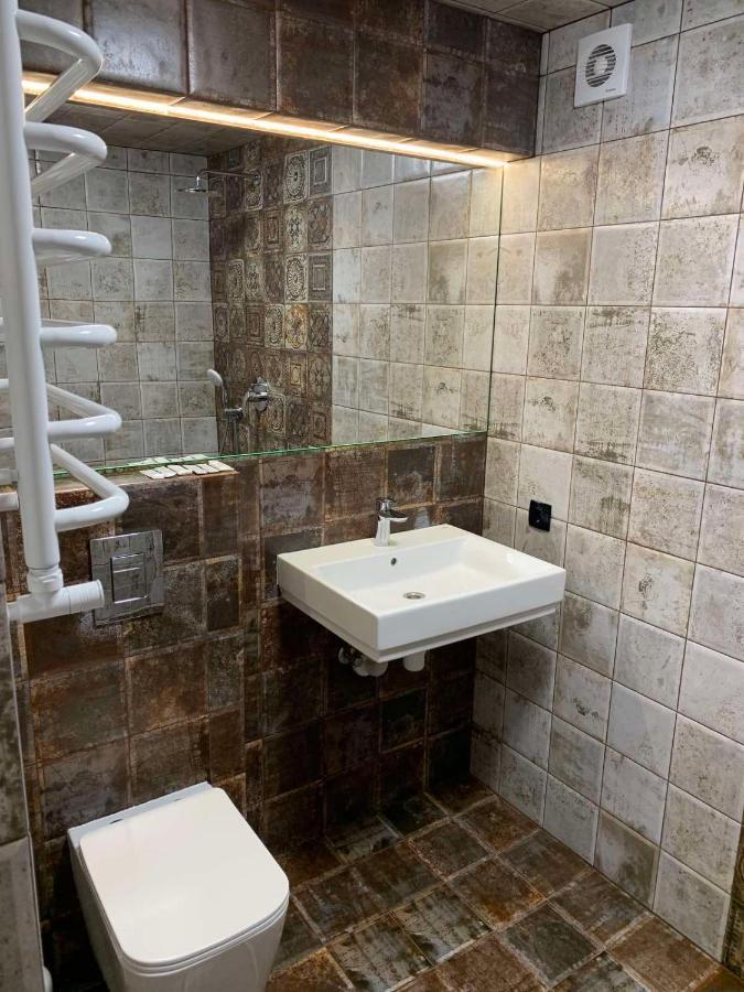 Apartamento Уютная Квартира Возле Метро 23 Августа Jarkov Exterior foto